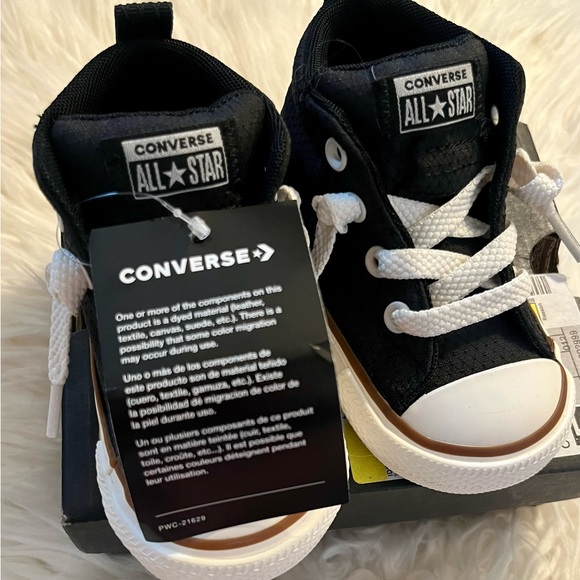 Infant Converse Chuck Taylor All Star Street Mid Toddler's Shoes - Picture 2 of 7